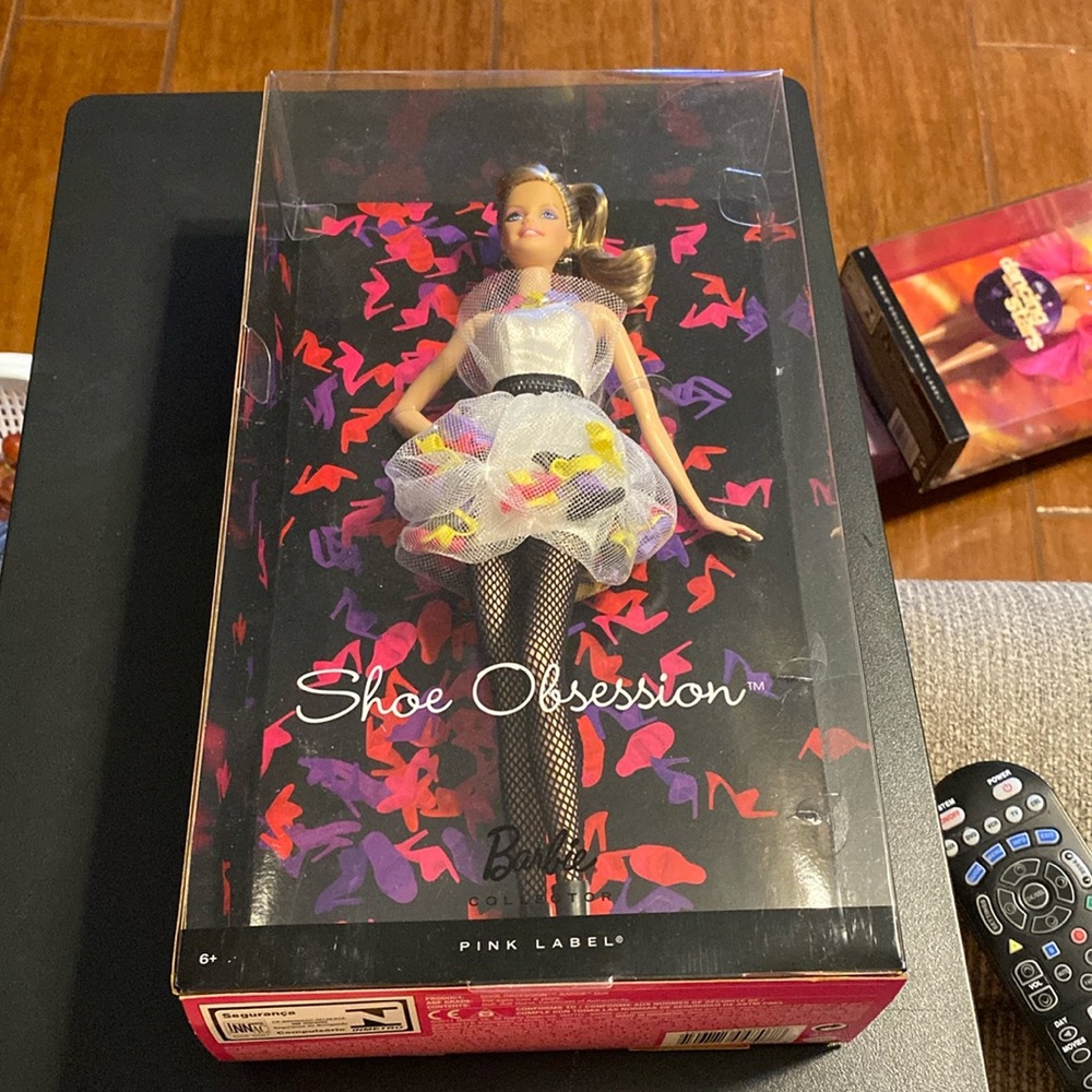 BARBIE SHOE OBSESSION DOLL